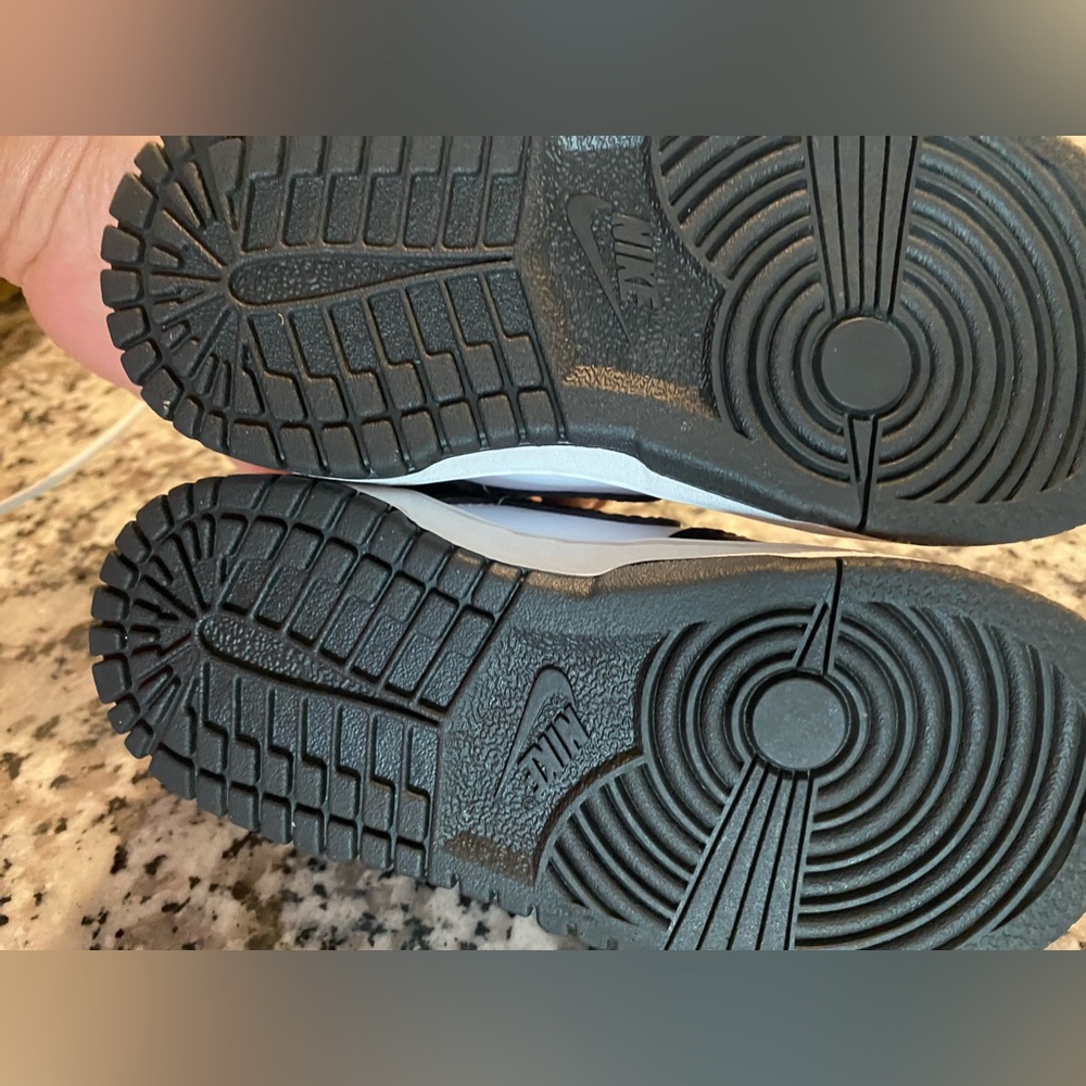 Selling panda dunks size 8 toddler